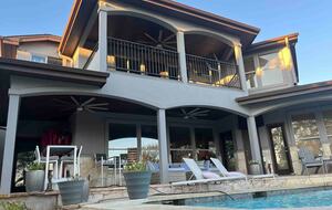 Luxury Lake Travis Waterfront - Spicewood, Texas