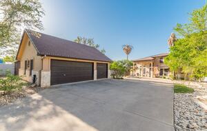 Luxury Lake Travis Waterfront - Spicewood, Texas