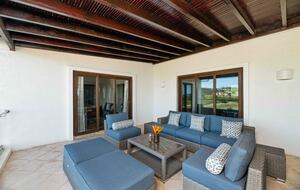 Ocean View Elegance on the Fairway - Roatan, Honduras