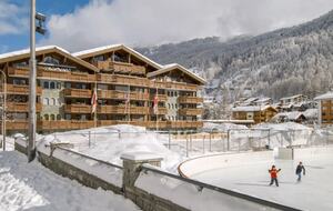 Haus Whymper 3BD Apartment - Zermatt, Switzerland