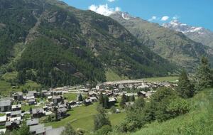 Haus Whymper 3BD Apartment - Zermatt, Switzerland