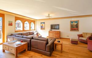 Haus Whymper 3BD Apartment - Zermatt, Switzerland