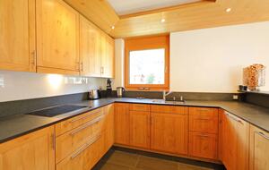 Haus Whymper 3BD Apartment - Zermatt, Switzerland