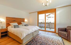 Haus Whymper 3BD Apartment - Zermatt, Switzerland