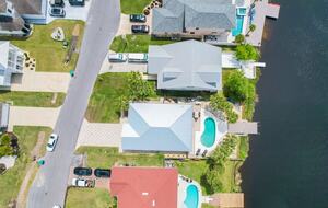 Charming Lakefront Cottage | Only A Block From The Beach - Panama City Beach, Florida