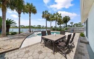 Charming Lakefront Cottage | Only A Block From The Beach - Panama City Beach, Florida