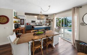 Charming Lakefront Cottage | Only A Block From The Beach - Panama City Beach, Florida