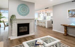 Luxury Canal Retreat with Private Mooring - Dudley Park, Australia