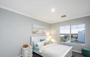 Luxury Canal Retreat with Private Mooring - Dudley Park, Australia