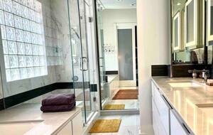 Montrose Bungalow - Houston, Texas