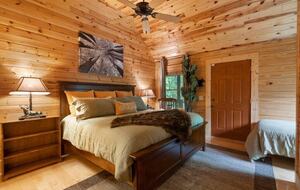 The Lodge at Bearwallow Mountain - Hendersonville, North Carolina