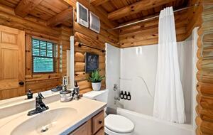 The Lodge at Bearwallow Mountain - Hendersonville, North Carolina