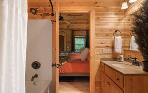 The Lodge at Bearwallow Mountain - Hendersonville, North Carolina