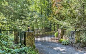 The Lodge at Bearwallow Mountain - Hendersonville, North Carolina