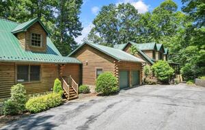 The Lodge at Bearwallow Mountain - Hendersonville, North Carolina
