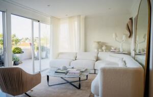 Stylish 1 Bedroom Penthouse with Large Terrace - Edgecliff, Australia