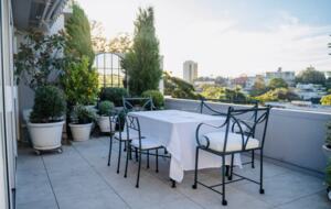 Stylish 1 Bedroom Penthouse with Large Terrace - Edgecliff, Australia
