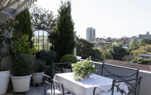 Stylish 1 Bedroom Penthouse with Large Terrace - Edgecliff, Australia