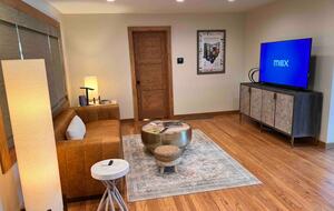 Hocking Hills Private Resort with Vineyard - New Plymouth, Ohio