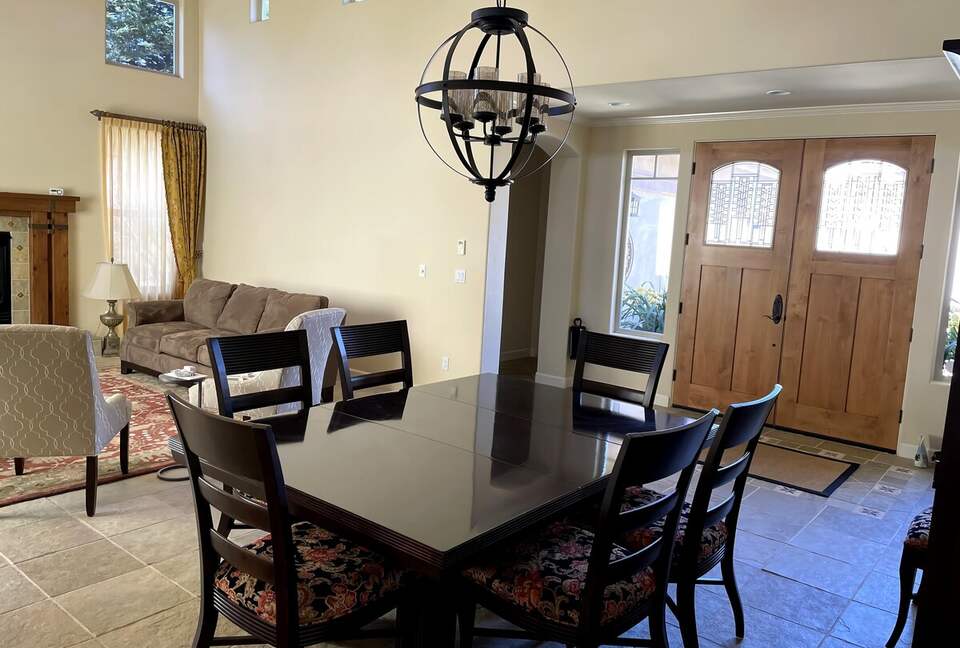 Contemporary Comfort in Arroyo Grande’s Gated Oasis - Arroyo Grande, California