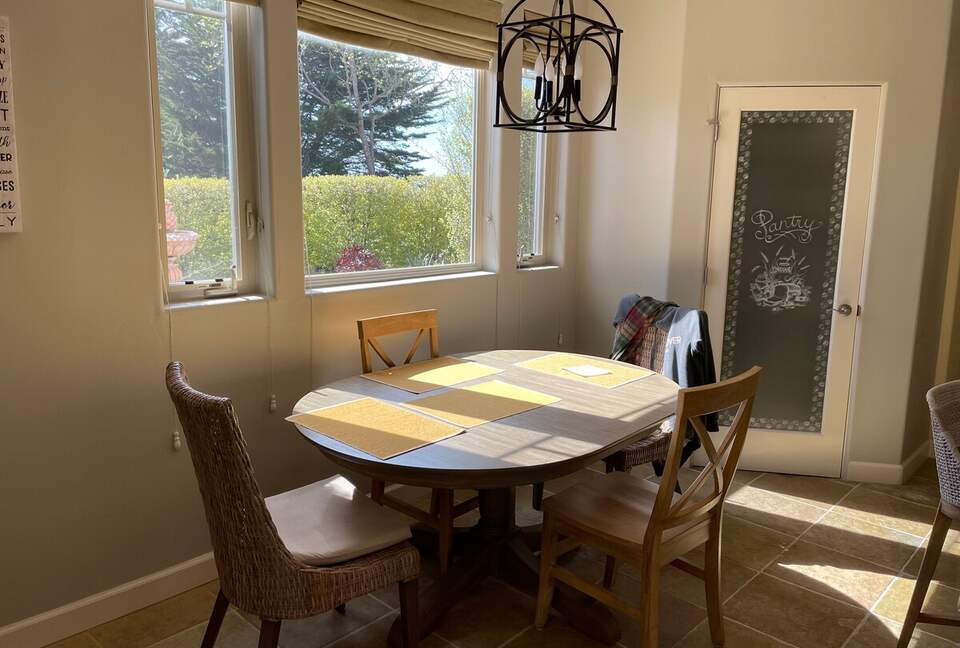 Contemporary Comfort in Arroyo Grande’s Gated Oasis - Arroyo Grande, California