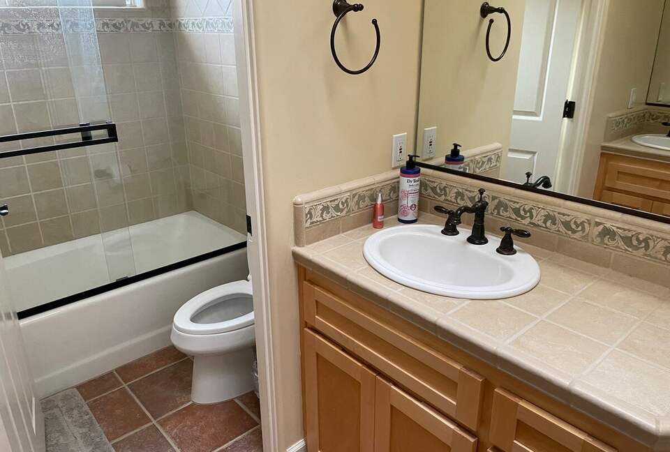 Contemporary Comfort in Arroyo Grande’s Gated Oasis - Arroyo Grande, California