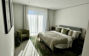 Downstairs bed with bath ensuite