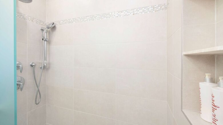 Beachfront Paradise at Crescent Point - seven mile beach, Cayman Islands