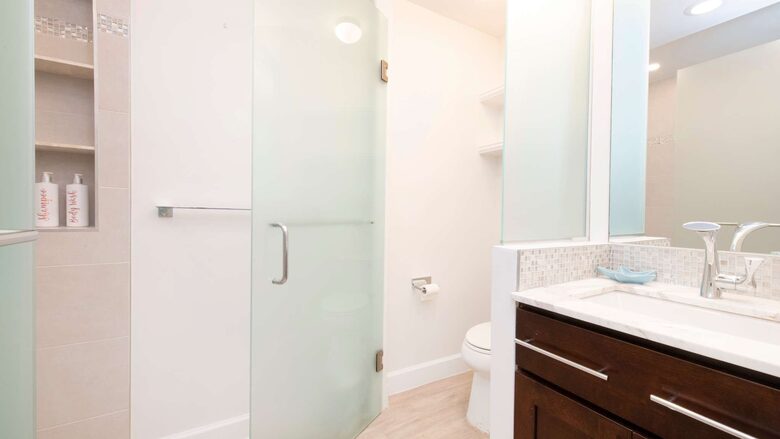 Beachfront Paradise at Crescent Point - seven mile beach, Cayman Islands