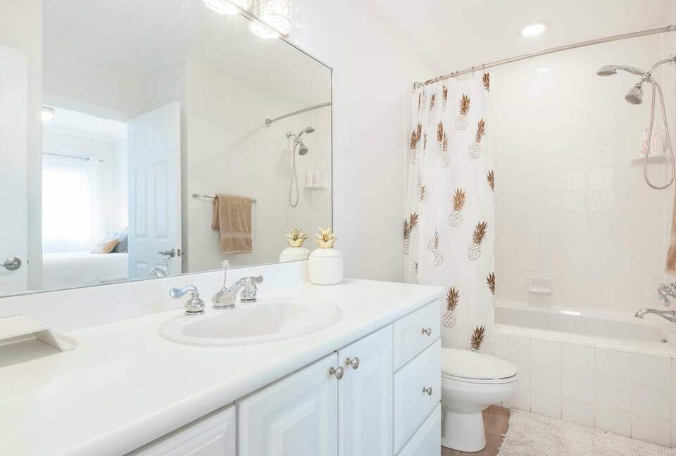 Beachfront Paradise at Crescent Point - seven mile beach, Cayman Islands