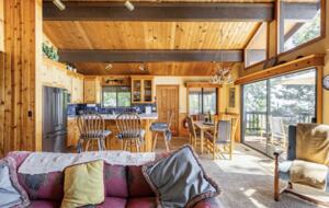 Homewood Hideaway | Steps from Lake Tahoe - Homewood, United States