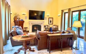 Wine Country Luxury Villa - Santa Rosa, California