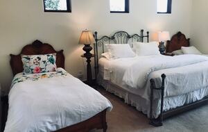 Wine Country Luxury Villa - Santa Rosa, California