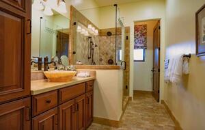 Wine Country Luxury Villa - Santa Rosa, California