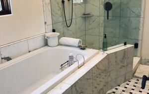 Wine Country Luxury Villa - Santa Rosa, California