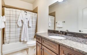 Fairway Retreat Camdenton Home w/ Resort Perks - Camdenton, Missouri