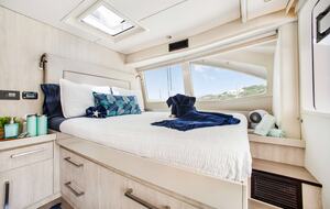 On deck master cabin