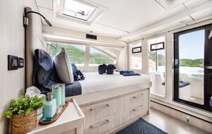 On deck master cabin