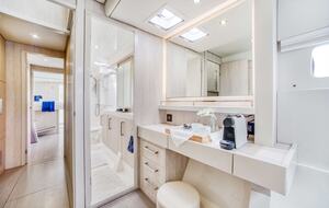 Starboard aft master cabin