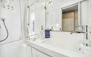Port forward bathroom