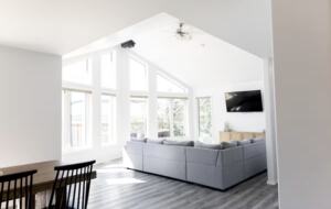 Newly Built Lakefront Cabin - Ninette, Canada