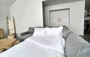 Newly Built Lakefront Cabin - Ninette, Canada