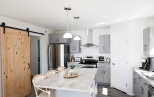 Newly Built Lakefront Cabin - Ninette, Canada