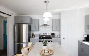 Newly Built Lakefront Cabin - Ninette, Canada