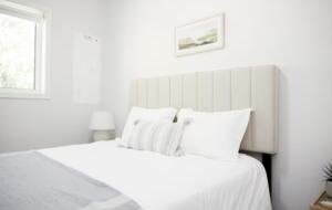 Newly Built Lakefront Cabin - Ninette, Canada