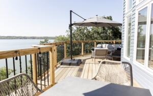 Newly Built Lakefront Cabin - Ninette, Canada