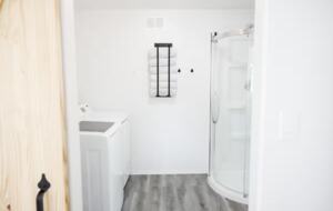 Newly Built Lakefront Cabin - Ninette, Canada