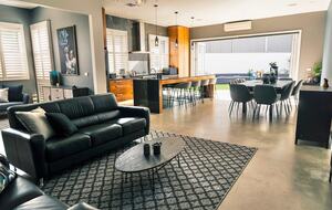 Bella 9 - Macleod, Australia