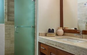 Luxe Caribbean Escape with Rooftop Views & Saltwater Pool - Isla Mujeres, Mexico