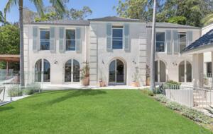 Chateau Hilltop - Sydney, Australia